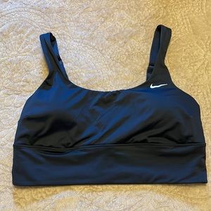 Nike Black Essential Scoop neck  swim midkini top